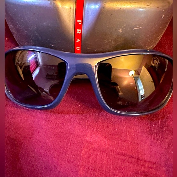 Perfect Prada Sunglasses - Picture 1 of 5